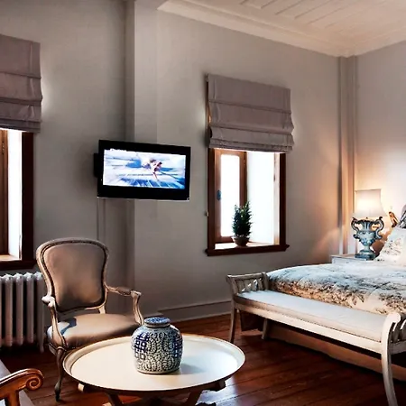 ディヴァン チュクルハン