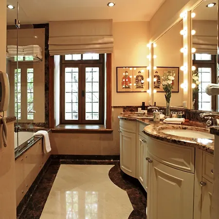 Divan Cukurhan Ancara