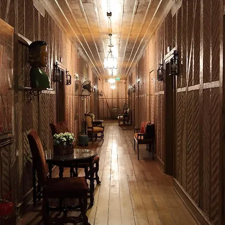 Divan Cukurhan Ancara